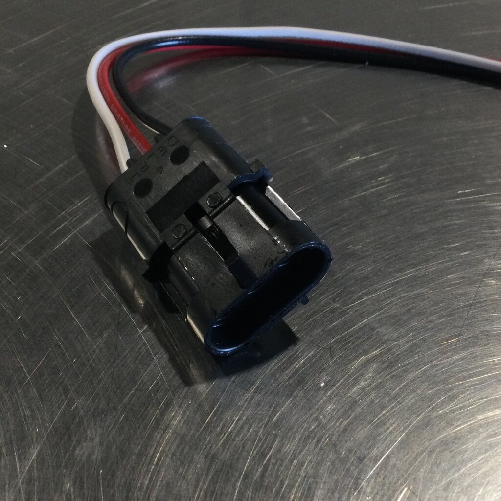 BECO PULSNEXUS SHROUD 3-CONDUCTOR PIGTAIL (MALE END)