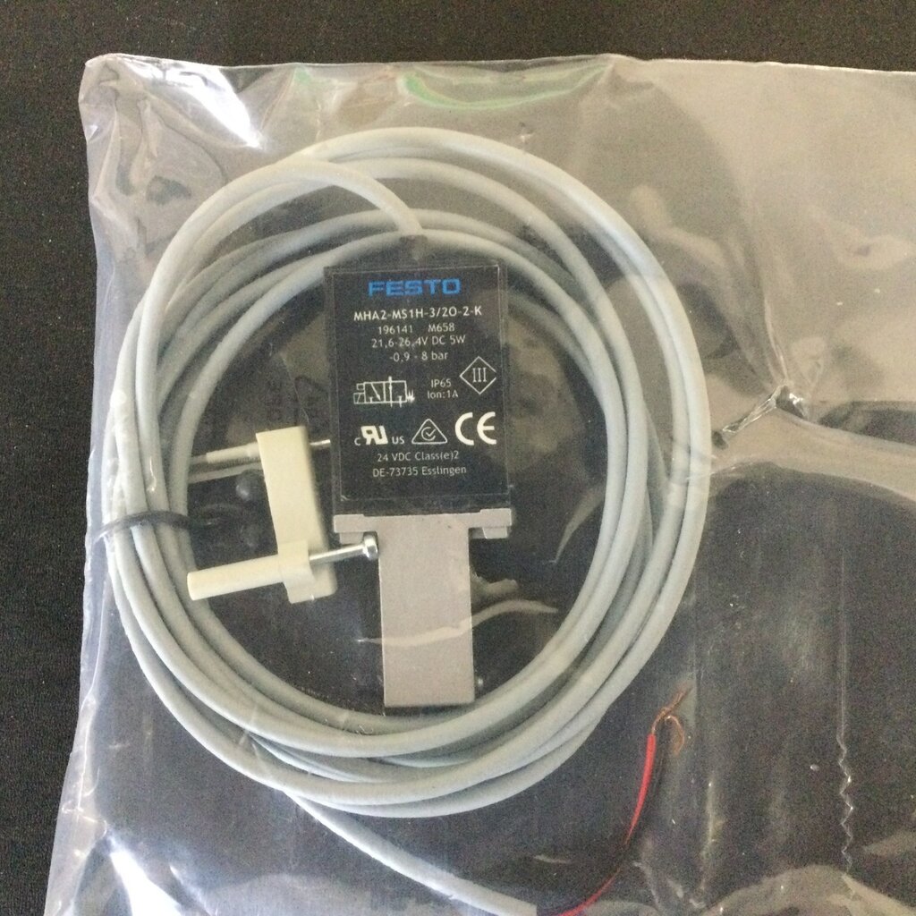 FESTO AIR SOLENOID VALVE, 3/2 CLOSED, MONOSTABLE, FAST SWITCHING W/ CABLE, 24VDC