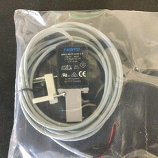 FESTO AIR SOLENOID VALVE, 3/2 CLOSED, MONOSTABLE, FAST SWITCHING W/ CABLE, 24VDC