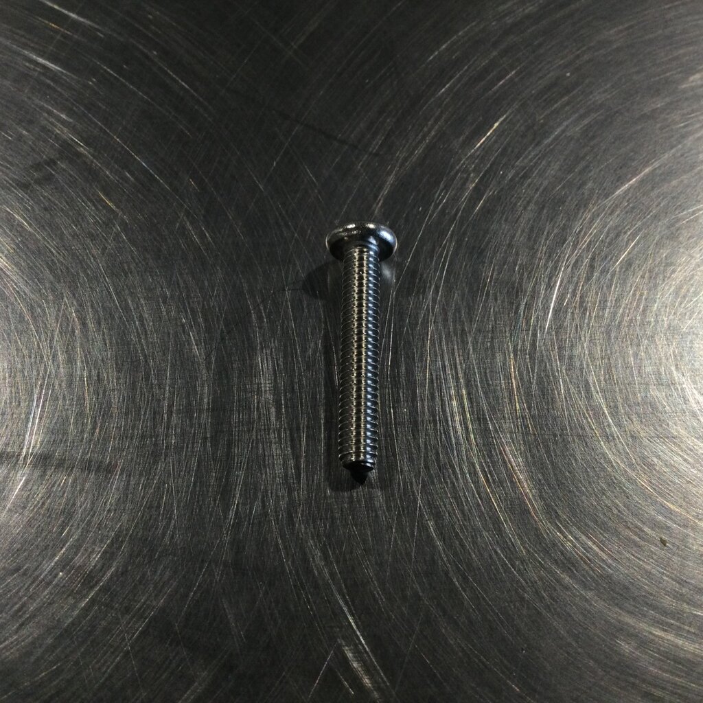 PAN HEAD S/S MACHINE SCREW 18-8 #8-32 X 1"