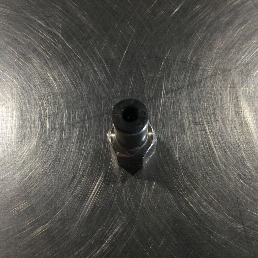 AIR FITTING STRAIGHT REDUCING FEMALE T5/32 X 1/8 FPT