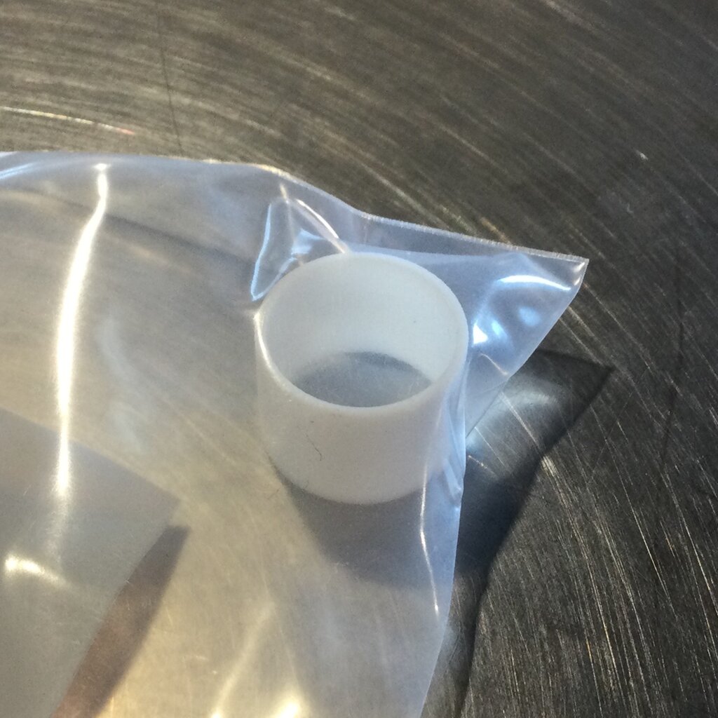 SPI 4" GASKET UPPER TEFLON STEM BUSHING