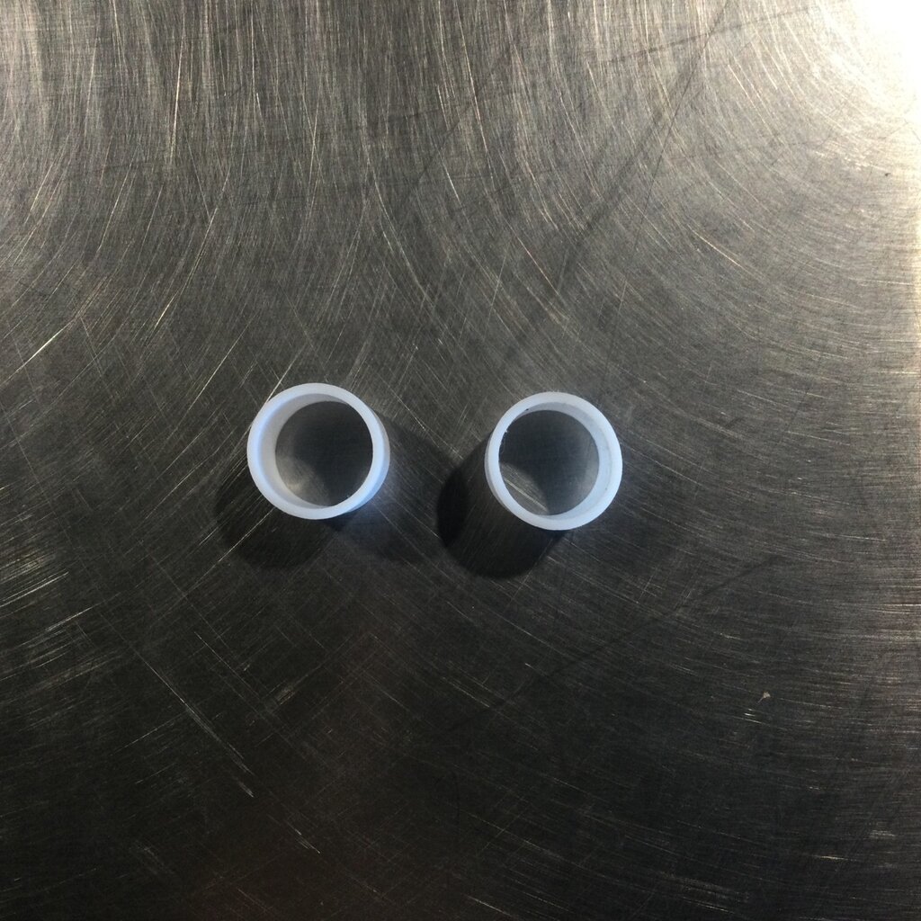 SPI 2-1/2 GASKET TEFLON STEM BUSHING (REQUIRES 2)