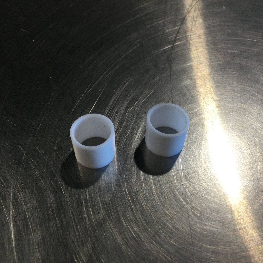 SPI 2-1/2 GASKET TEFLON STEM BUSHING (REQUIRES 2)