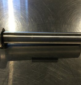 40 STALL ROTARY XCALIBUR 360EX STEAMLINE CROWD GATE IDLER WHEEL PIN 3/4 X 4-13/16