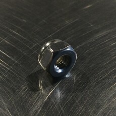 BECO #8-32 S/S NYLOC NUT