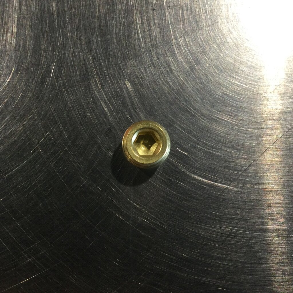1/8 MPT BRASS PLUG