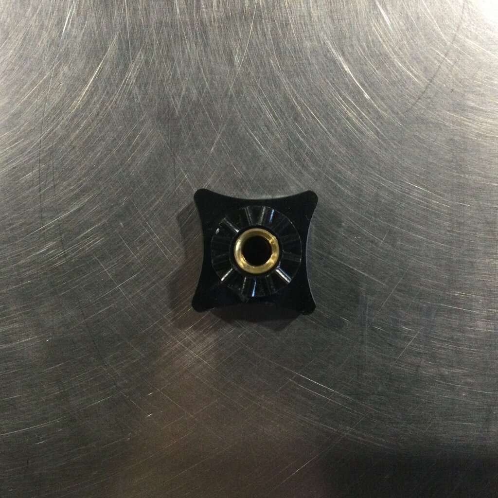 300CC CLAW BLACK NUT