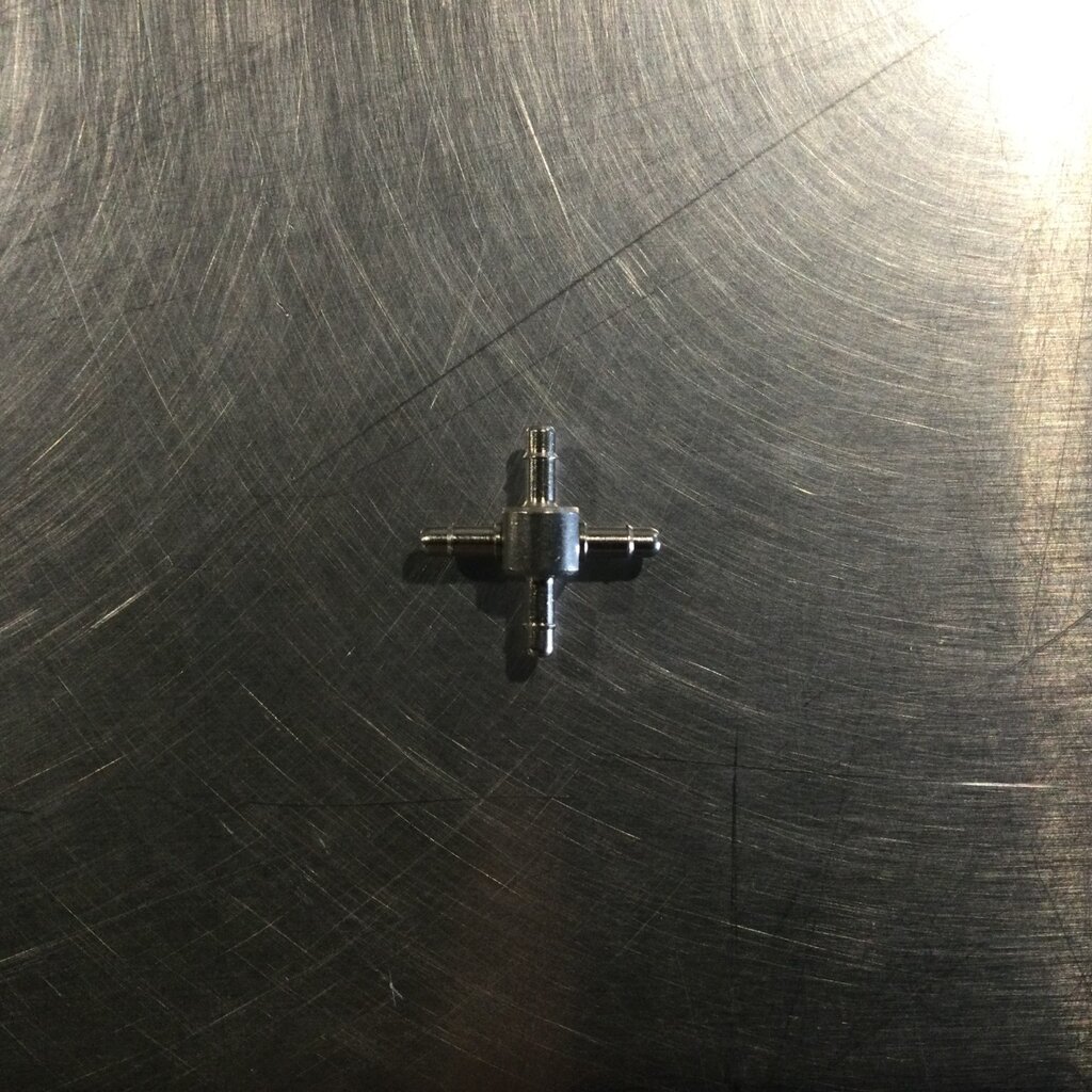 CROSS BARB AIR FITTING S/S 1/16 ID