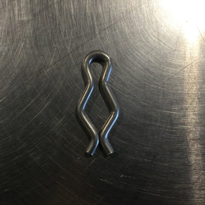 RETRACT CYLINDER BREAK-AWAY CLIP