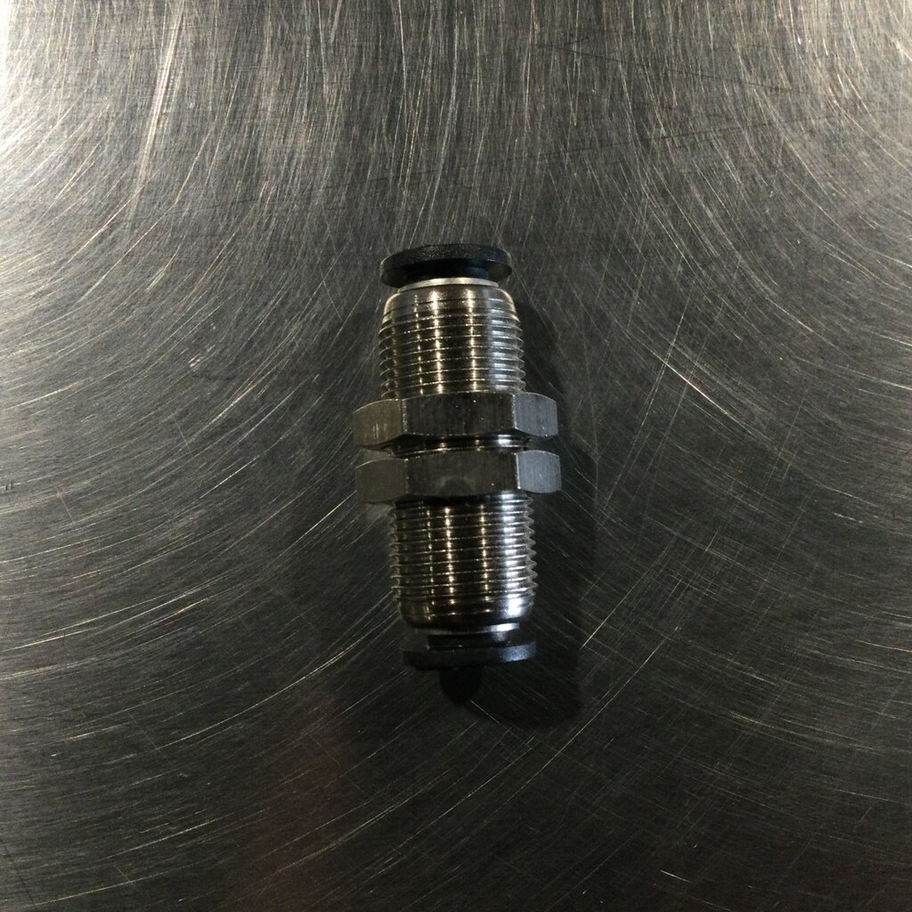 AIR FITTING STRAIGHT BULKHEAD T1/4