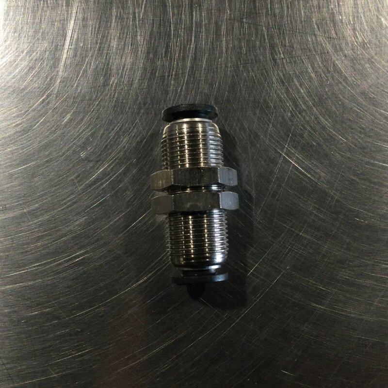 AIR FITTING STRAIGHT BULKHEAD T1/4