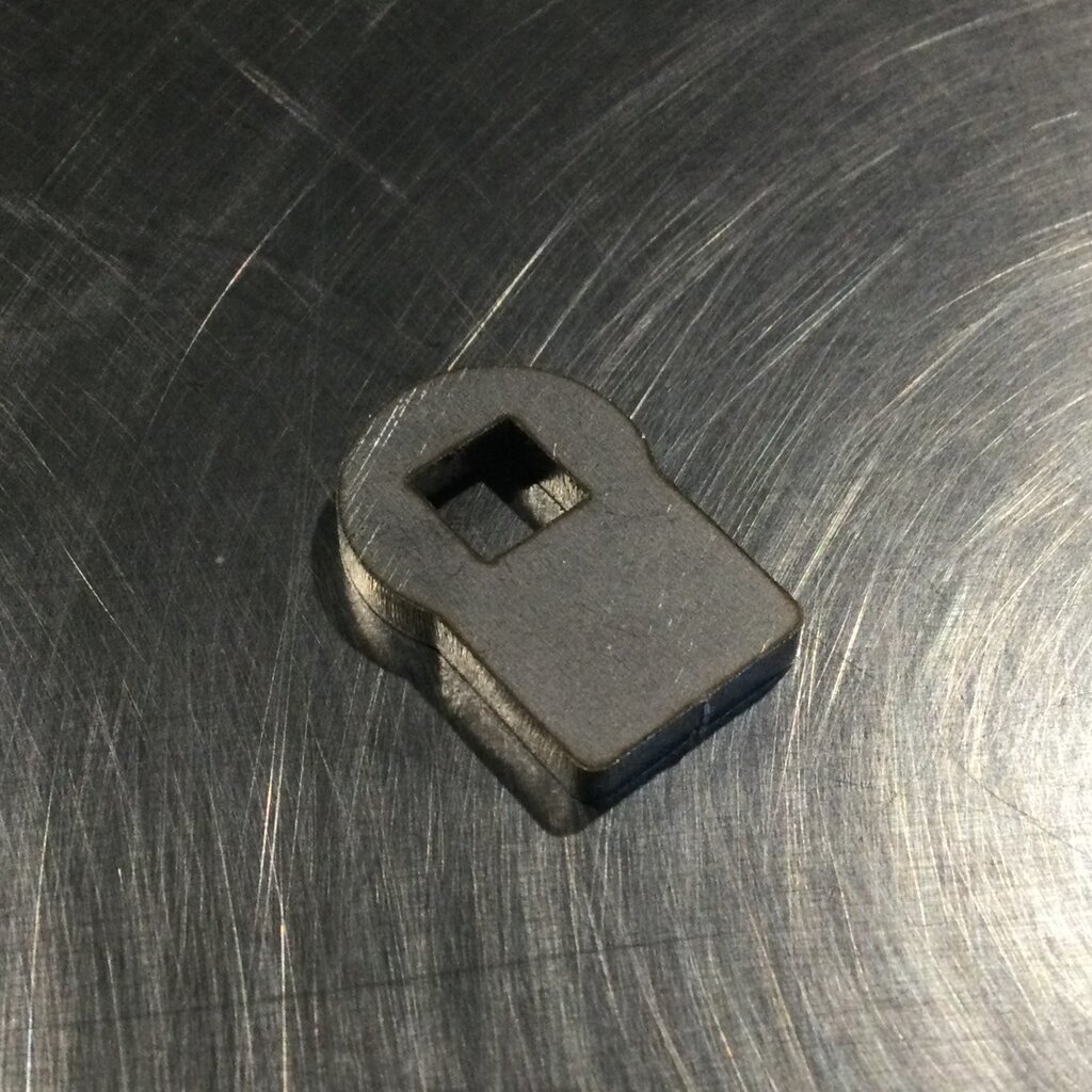 BECO B400 CLAW BOTTOM RETAINER BRACKET