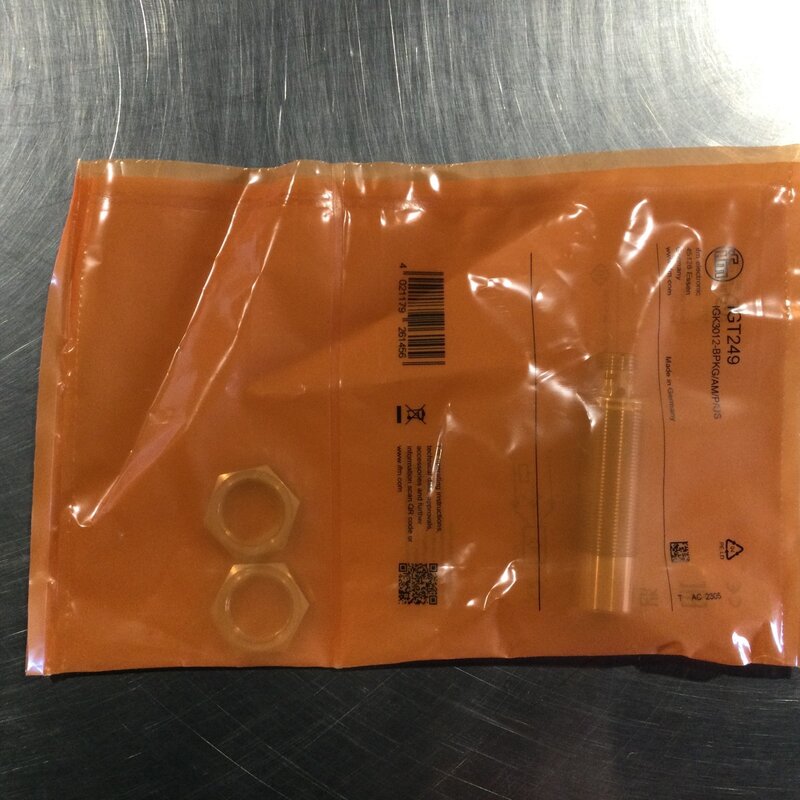 PROXIMITY SENSOR S/S, 18mm dia. X 55mm BODY, 12mm SENSING DISTANCE, 10-30VDC, N.O., 4-20mA ANALOG OUPUT