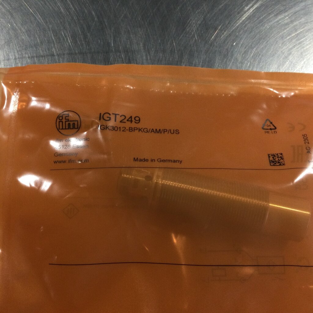 PROXIMITY SENSOR S/S, 18mm dia. X 55mm BODY, 12mm SENSING DISTANCE, 10-30VDC, N.O., 4-20mA ANALOG OUPUT