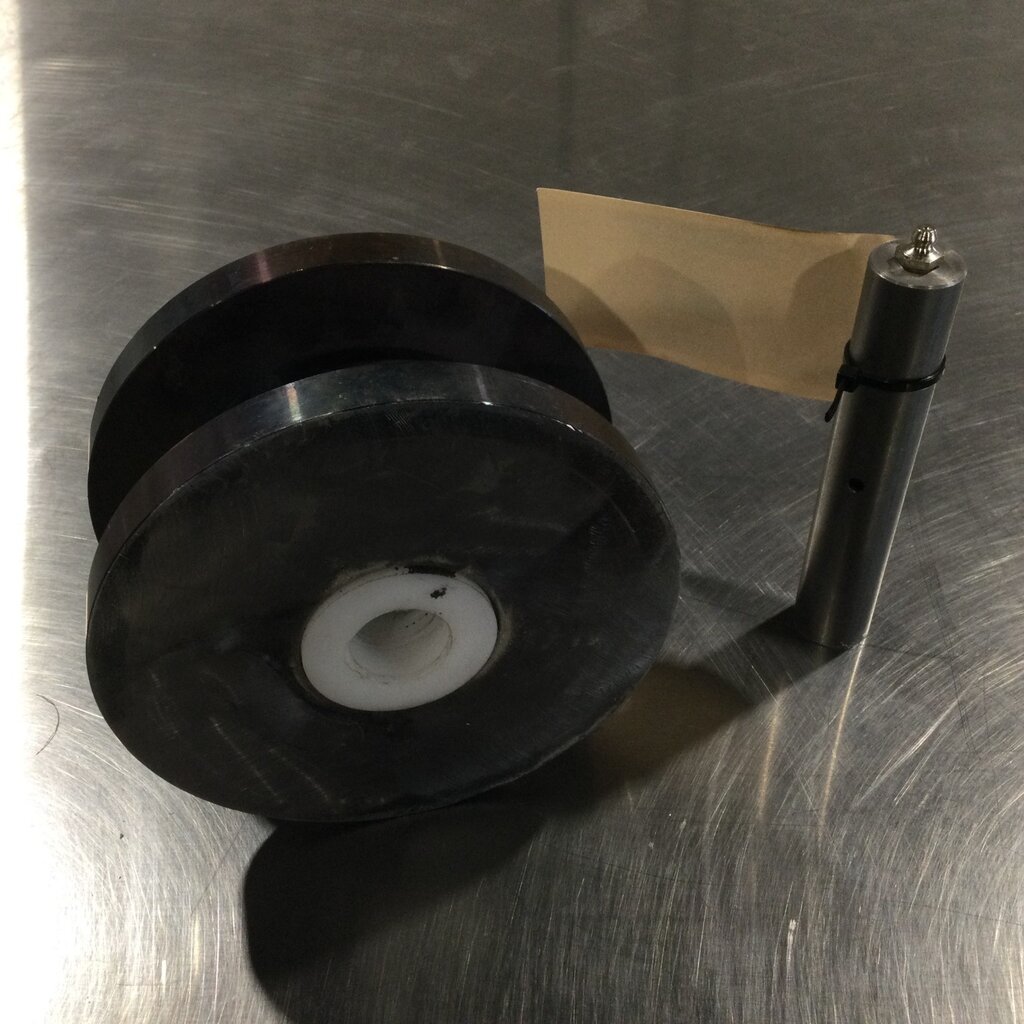 CROWD GATE WHEEL 6" W/ 1" AXLE