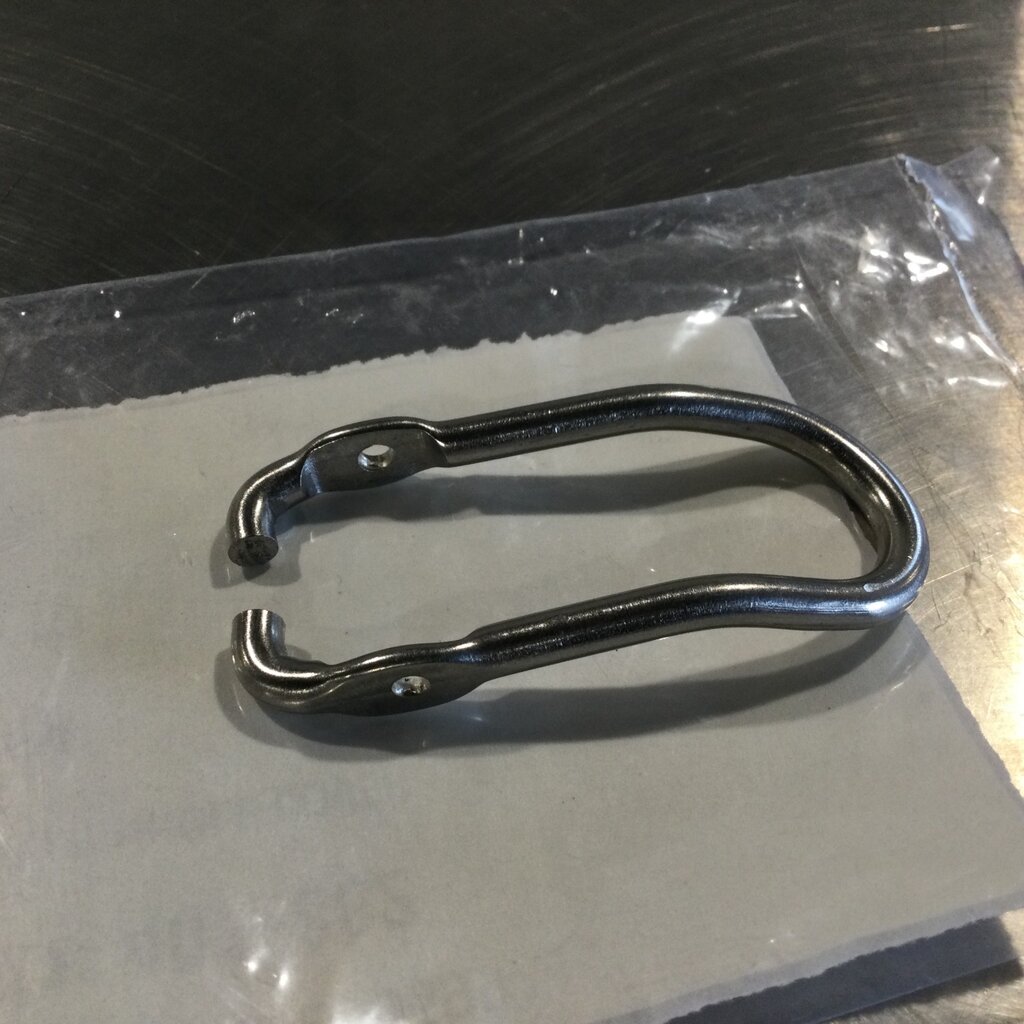 BOUMATIC 450 Gal. - 8K DFK MILK TANK MANHOLE COVER HANDLE