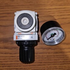1/4 REGULATOR 125psig