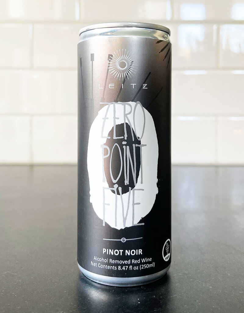 Eins Zwei Zero Pinot Noir