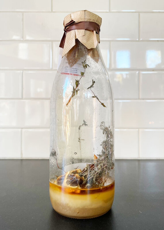 Délices Métisses Arranged Rum Bottle - Honey, Thyme & Lemon