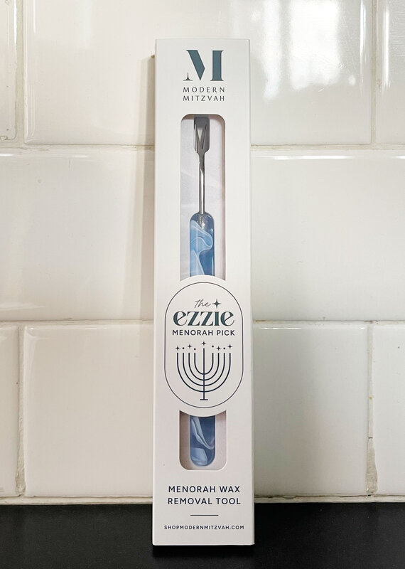 Modern Mitzvah Ezzie Menorah Pick