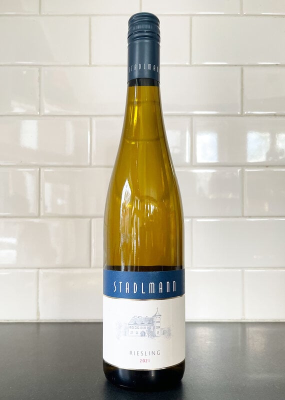 Local Operator Stadlmann Riesling 2021