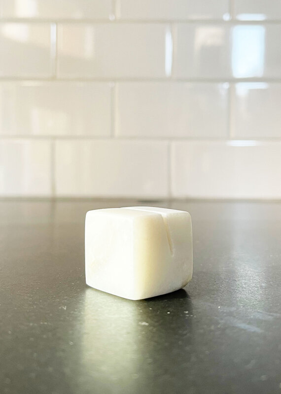 White Marble Cube Placecard Holder