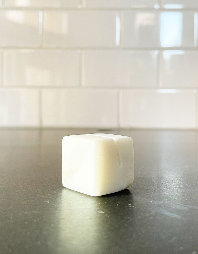 White Marble Cube Placecard Holder