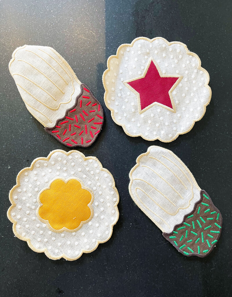 Piecework Puzzles Piecework Puzzles Holiday Cookies Cocktail Napkins