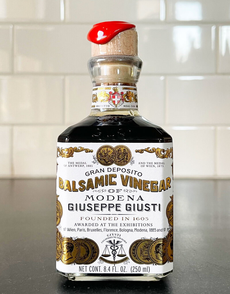 Mercato di Bellina Giusti 2 Gold Medals Balsamic Vinegar of Modena