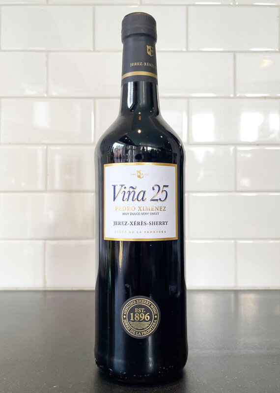 La Ina Vina 25 Pedro Ximenez Sherry  Jerez Andalucia