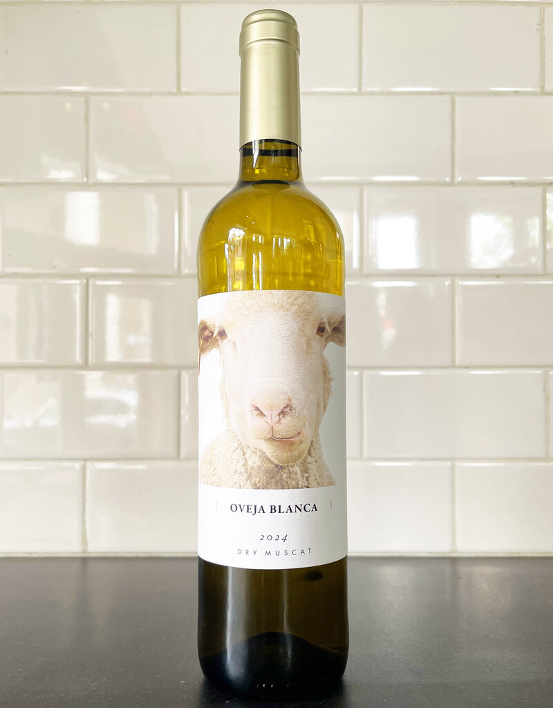 Bodegas y Vinedos Fontana Oveja Blanca Dry Muscat
