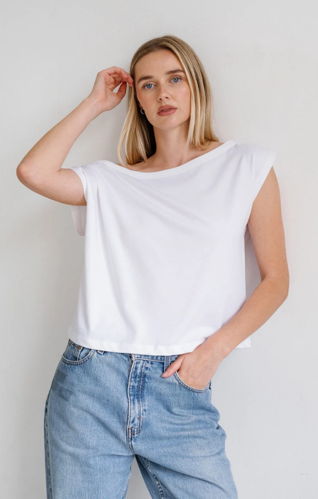 Brunette The Label BTLT075 Brunette The Label Off The Shoulder Tee