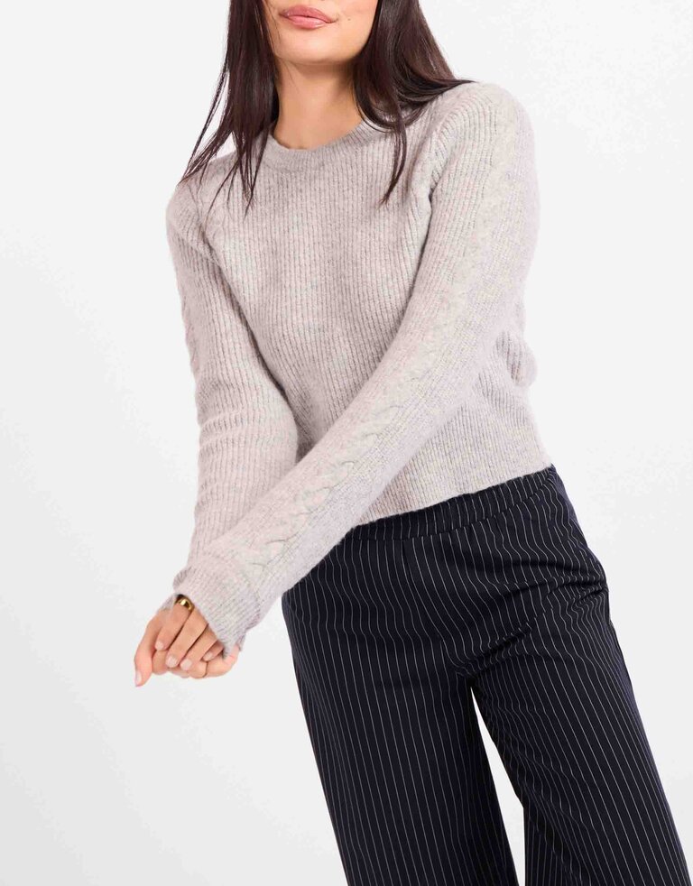 Sadie and Sage AJ3435 Sadie and Sage Bree Cable Knit Sweater