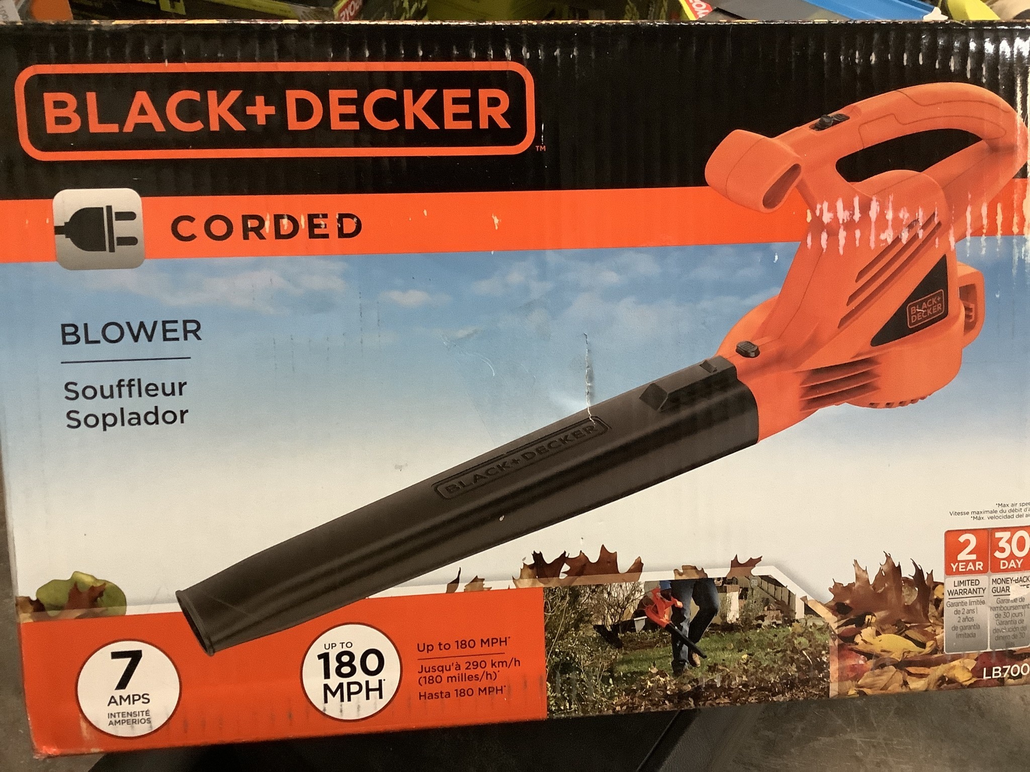 Black & Decker LB700 120V 7 Amp Electric Leaf Blower