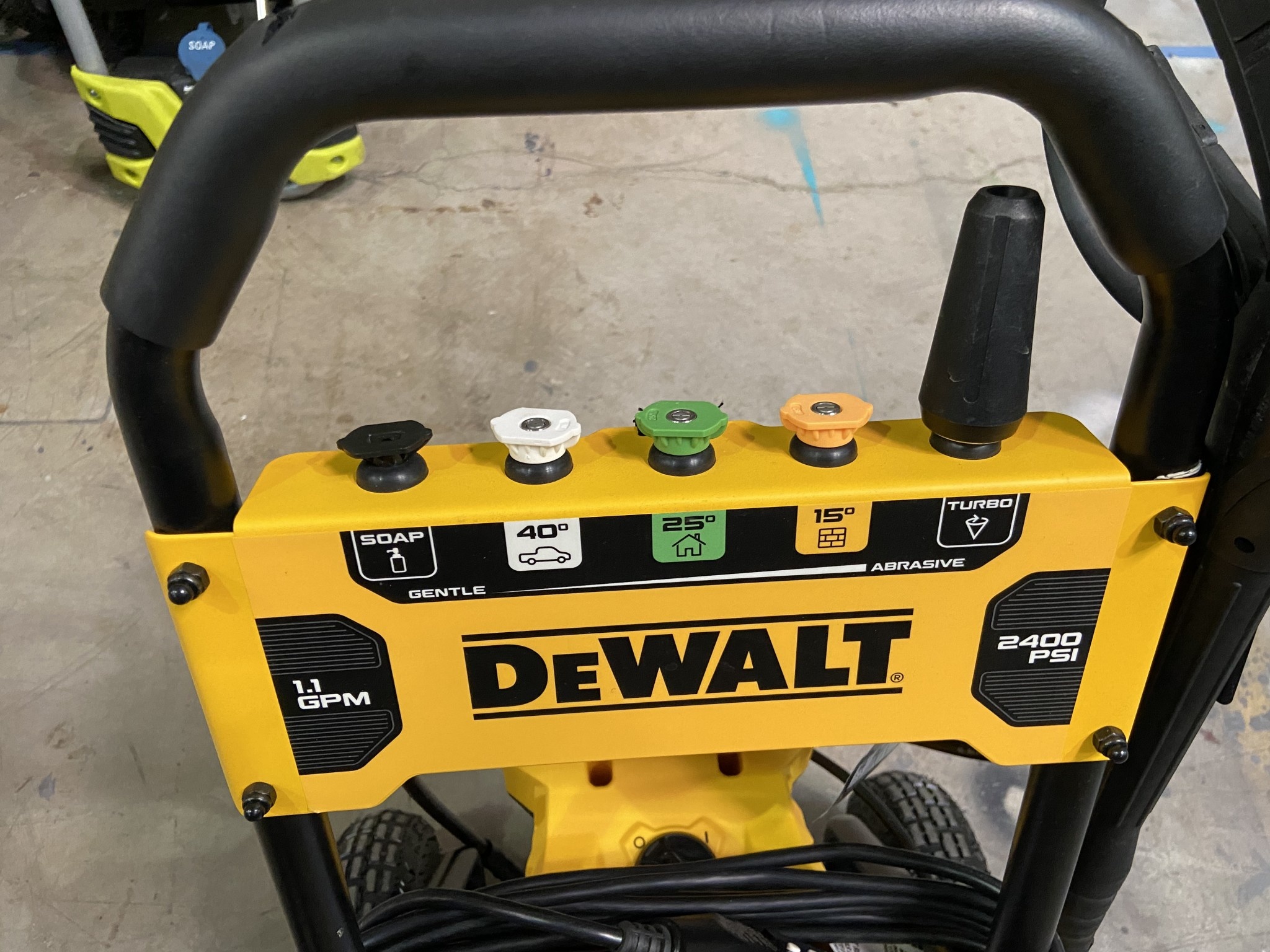 DEWALT AC 2400 psi 1.1 GPM Cold Water Electric Pressure Washer - Anderson  Lumber