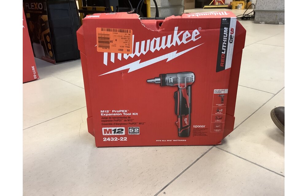 (New) Milwaukee M12 12-Volt Lithium-Ion Cordless ProPEX Expansion Tool Kit with (2) 1.5Ah Batteries, (3) Expansion Heads and Hard Case