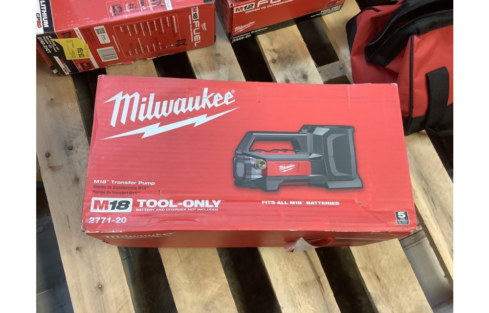 (New) Milwaukee M18 18-Volt 1/4 HP Lithium-Ion Cordless Transfer Pump