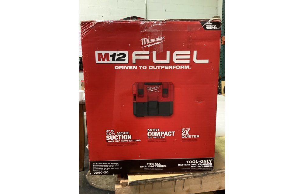 (New) Milwaukee M12 FUEL 12-Volt Lithium-Ion Cordless 1.6 Gal. Wet/Dry Vacuum
