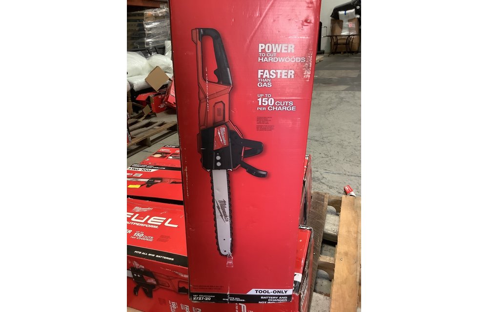 Milwaukee M18 FUEL 16 in. 18 Volt Lithium Ion Brushless Cordless Chainsaw Tool Only Discount Depot