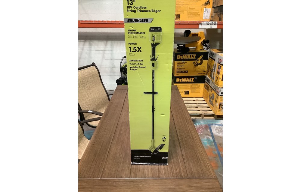 (New) RYOBI ONE+ HP 18V Brushless 13 in. Cordless Battery String Trimmer with 4.0 Ah Battery and Charger
