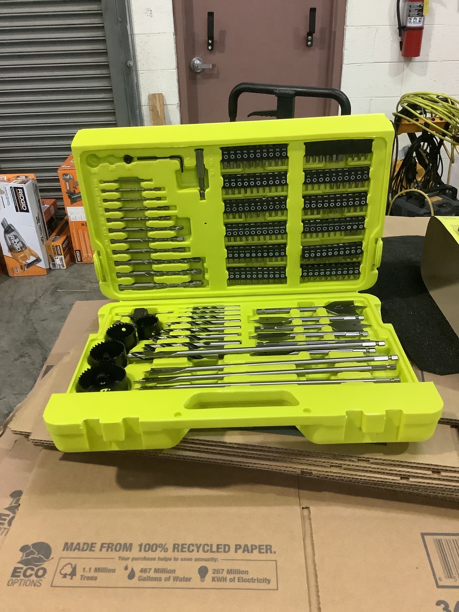 300 Piece Drill and Drive Kit 300 Piece Drill and Drive Kit