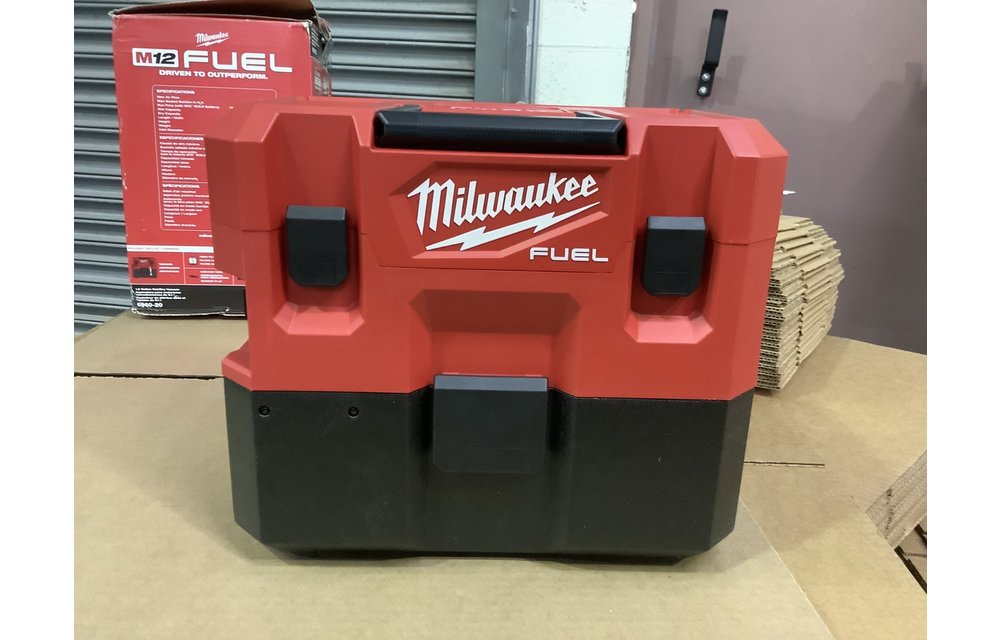 (New) Milwaukee M12 FUEL 12-Volt Lithium-Ion Cordless 1.6 Gal. Wet/Dry Vacuum