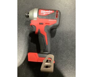 Milwaukee M18 18V Lithium-Ion Brushless Cordless 1/4 in. Impact 