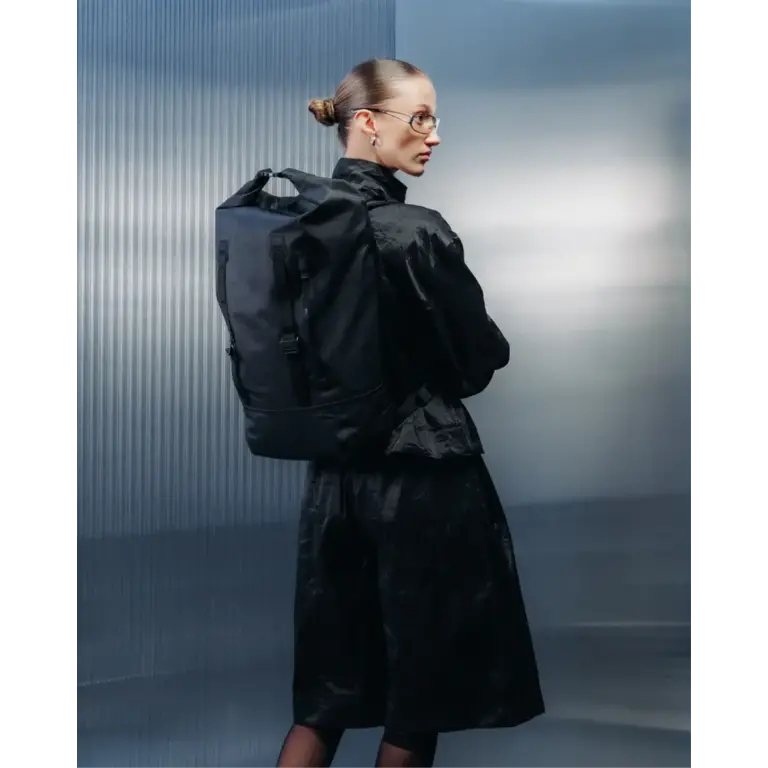 DB DB - Essential Rolltop Backpack 32L Black Out