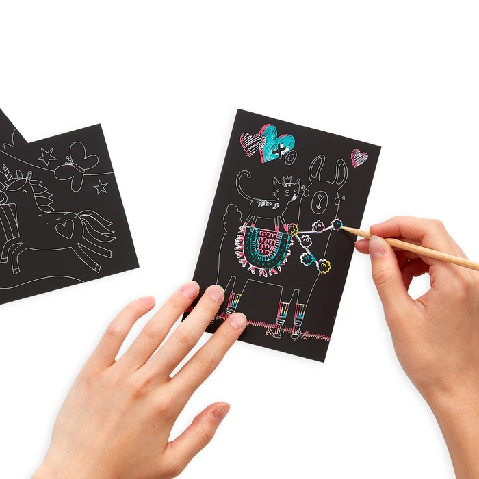 ooly Ooly Mini Scratch & Scribble Art Kit: Funtastic Friends