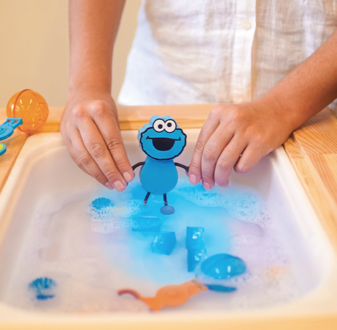 Glo Pals Cookie Monster - Light Up Pal & Cubes