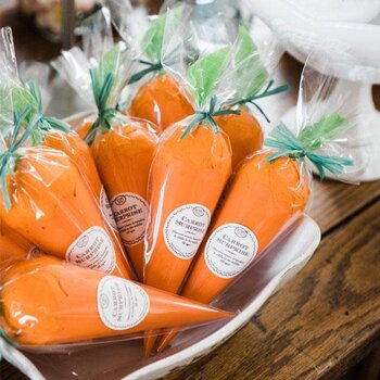 TOPS Malibu Carrot Surprise Cone 8"