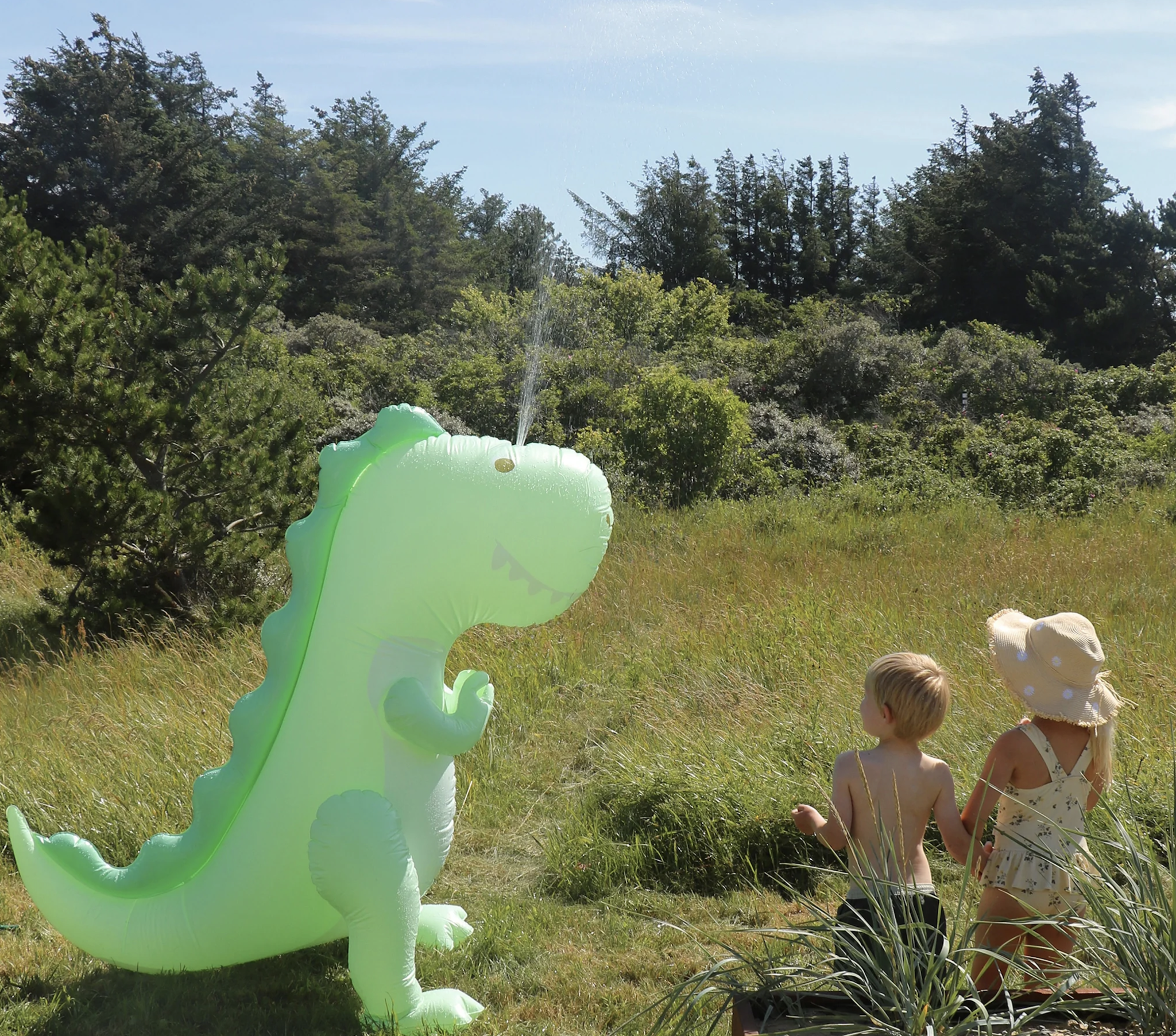 Sunny Life Sunny Life Inflatable Giant Sprinkler Surfing Dino - Ice Mint