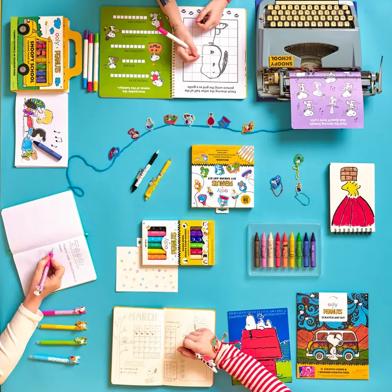 ooly Ooly x Peanuts Activity Travel Kit & Double-Ended Markers